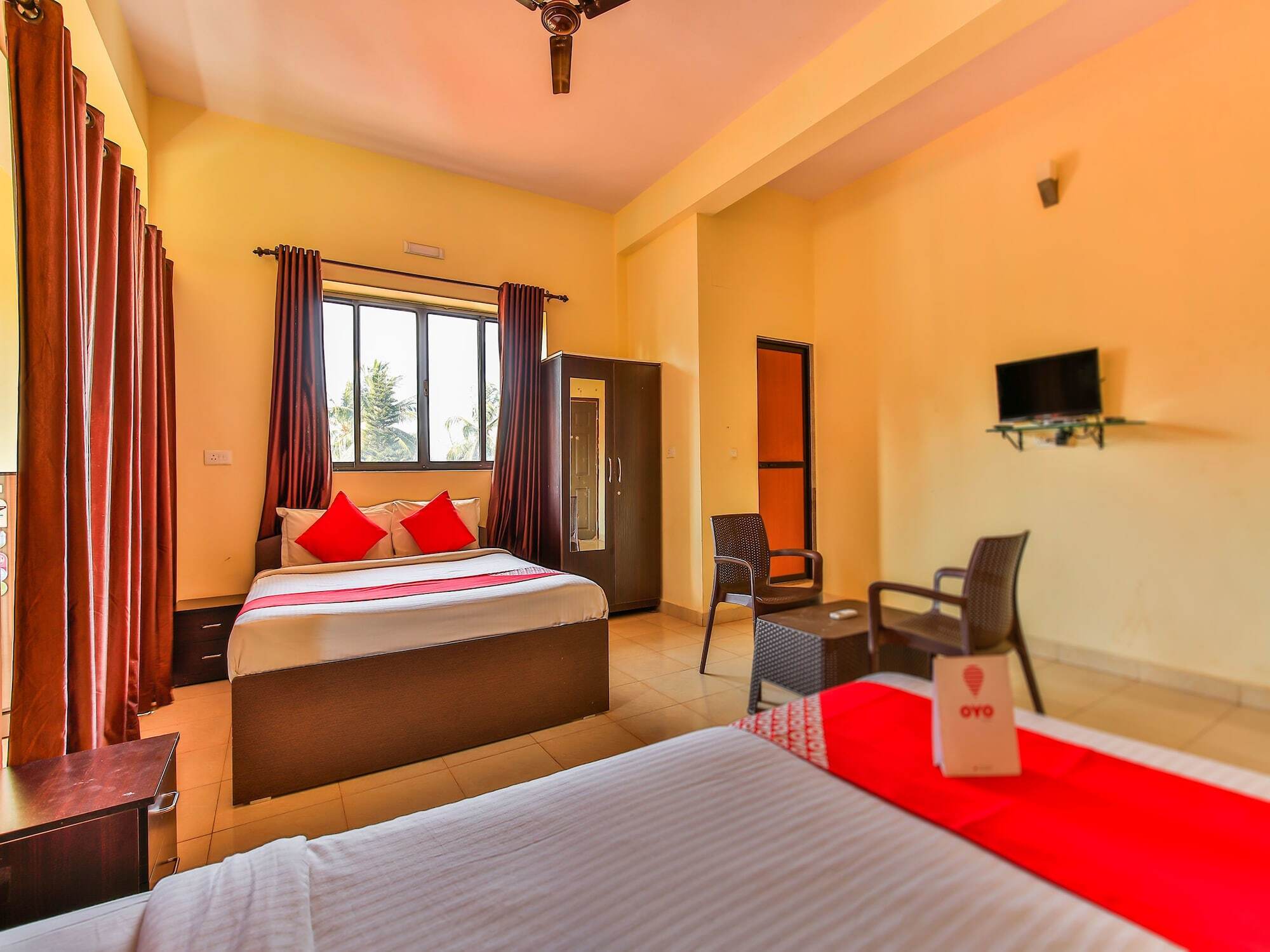 Oyo 14276 Hotel Spring Height Acaro Экстерьер фото